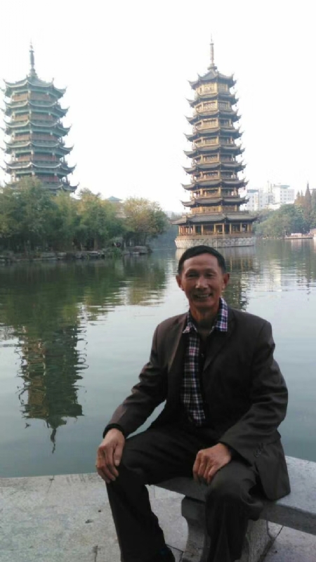 寻找有缘人的第一张照片--黄冈父母相亲团