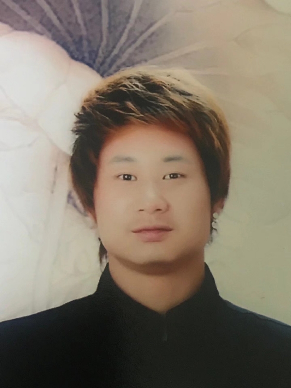 咮辛的第一张照片--黄冈父母相亲团